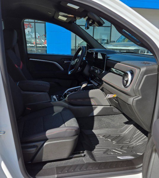 New 2025 Chevrolet Colorado Z71 image 15