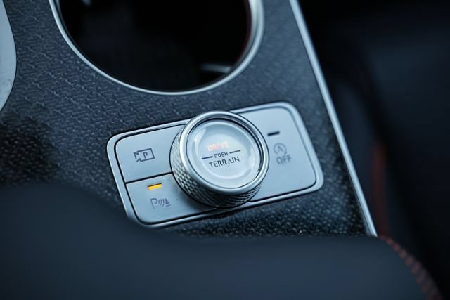 New 2026 Genesis GV80 3.5T e-SC AWD/4WD image 40