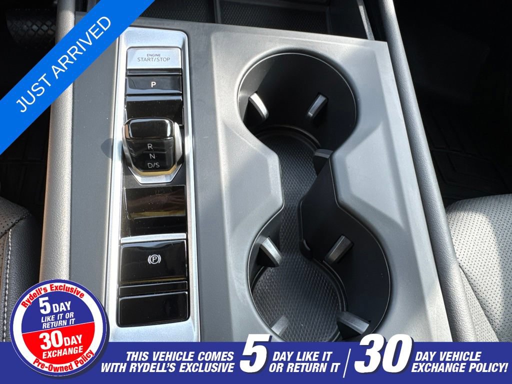 Used 2024 Volkswagen Atlas SE AWD/4WD image 17