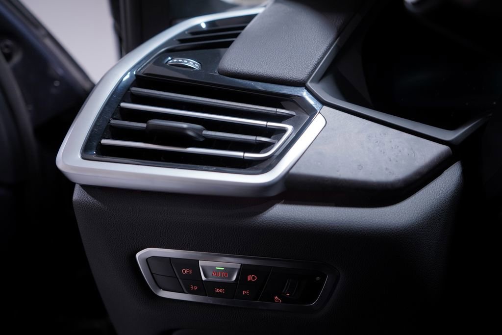 Used 2022 BMW X5 xDrive40i w/ M Sport Package image 19