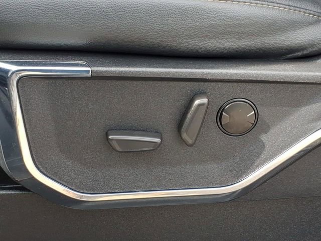 Used 2023 Ford F250 Lariat w/ Snow Plow Prep Package image 12