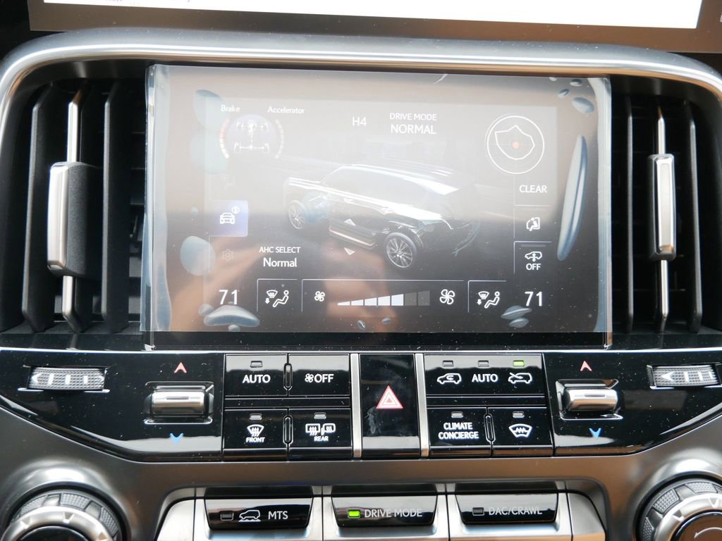 New 2026 Lexus LX 600 4WD w/ Luxury Package image 22