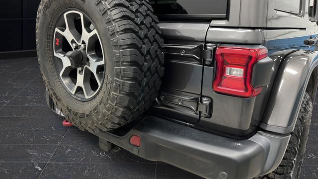 Used 2021 Jeep Wrangler Unlimited Rubicon AWD/4WD image 31