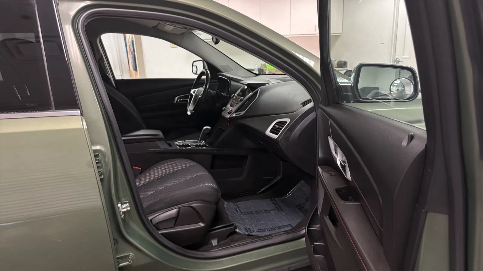 Used 2015 GMC Terrain SLE AWD/4WD image 21