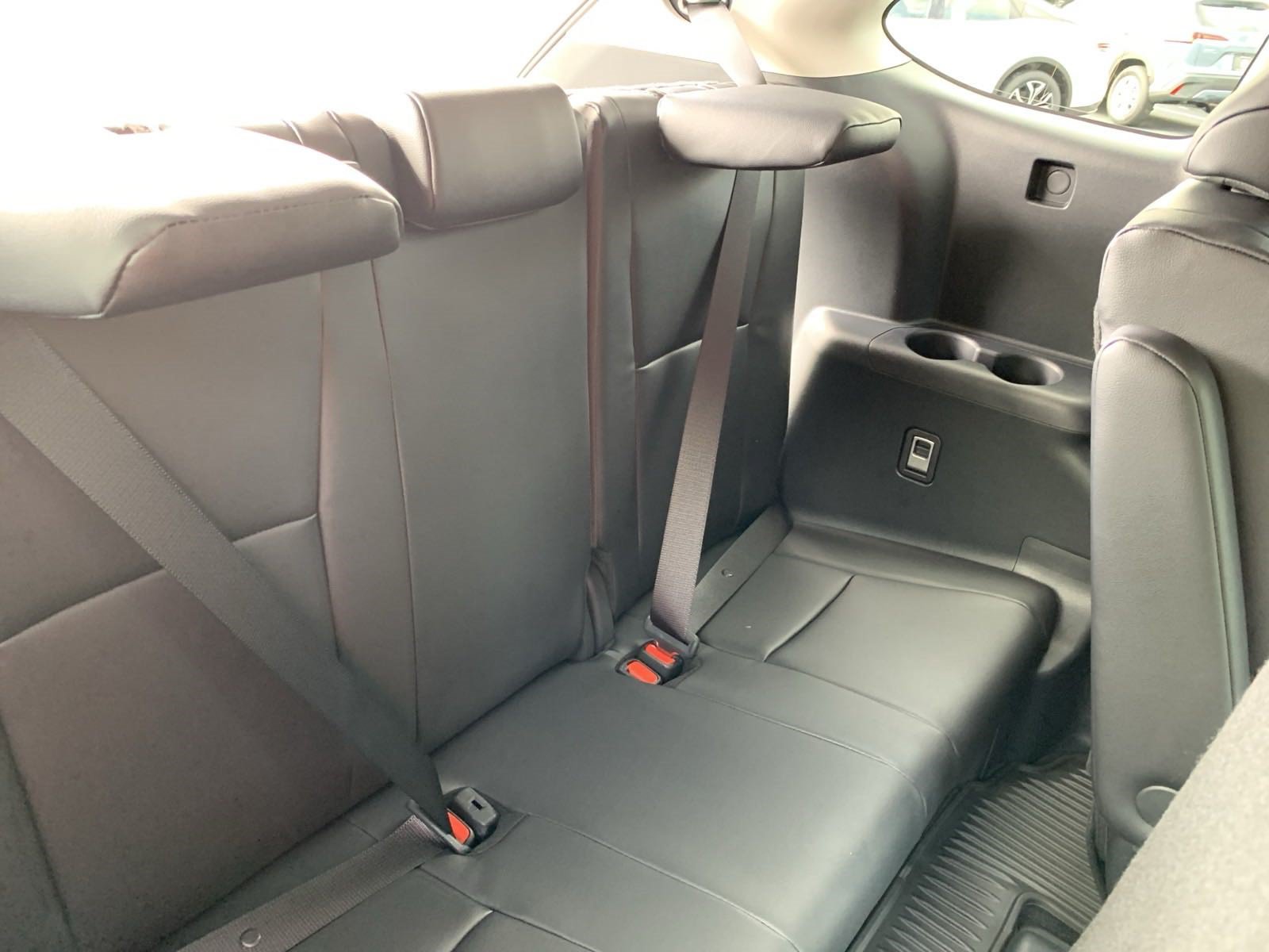 New 2024 Toyota Highlander XLE FWD image 28