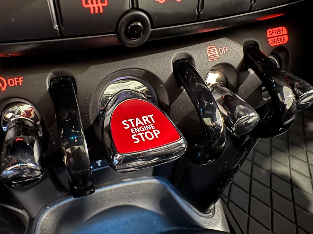 Used 2023 MINI Cooper S image 24