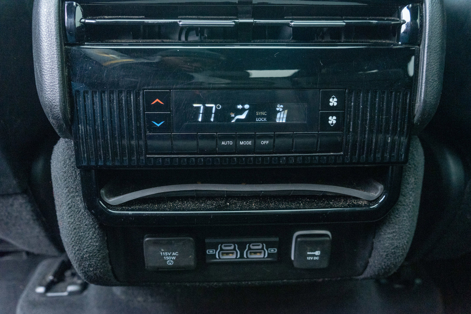 Used 2022 Jeep Wagoneer Series I w/ Premium Group I image 32