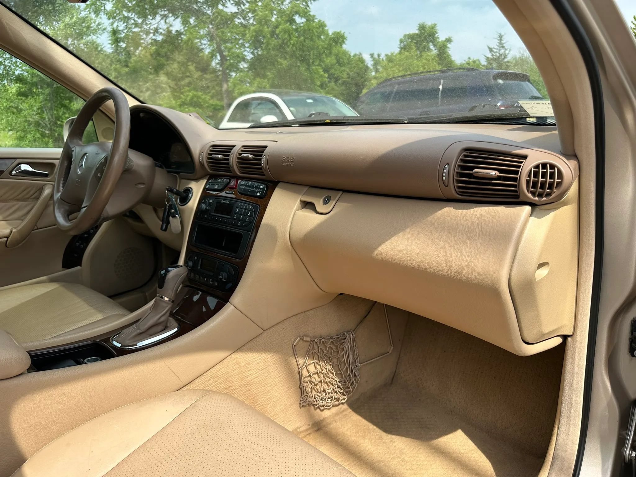 Used 2001 Mercedes-Benz C 320 Sedan image 12