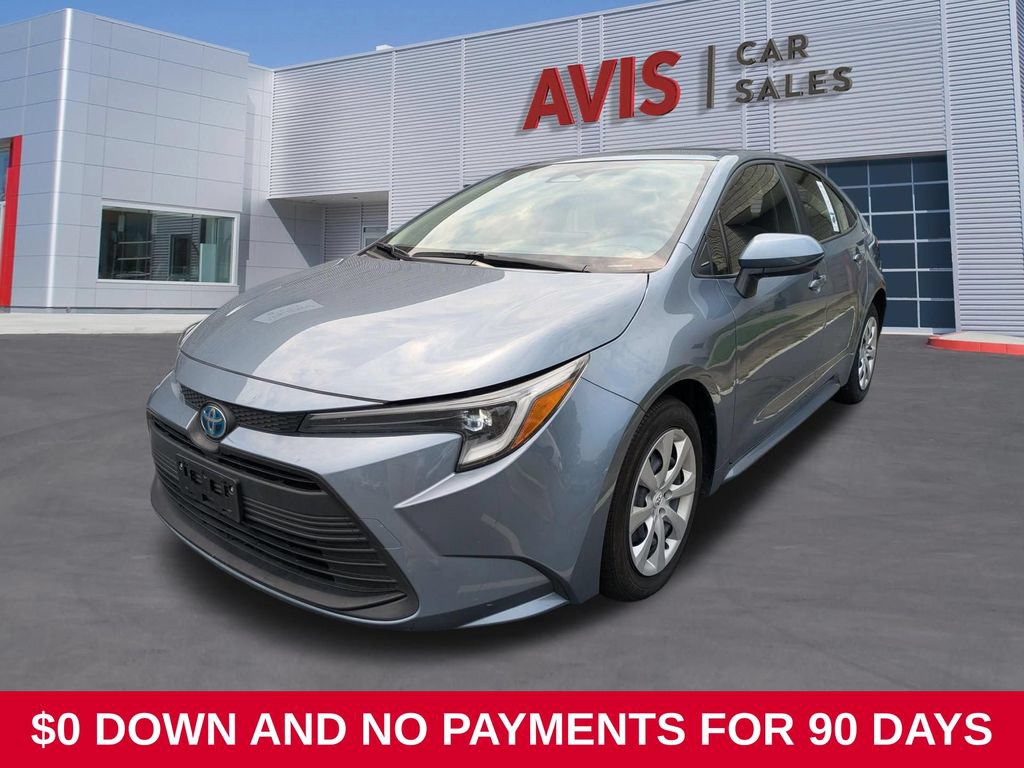Used 2025 Toyota Corolla LE FWD image 1
