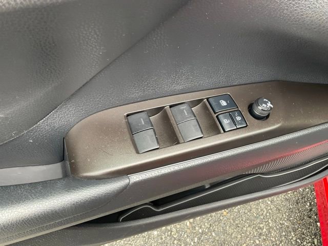 Used 2022 Toyota Camry SE w/ Cold Weather Package FWD image 10