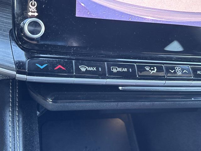 Used 2024 Jeep Wagoneer Series II w/ Flexible Seating Group image 44