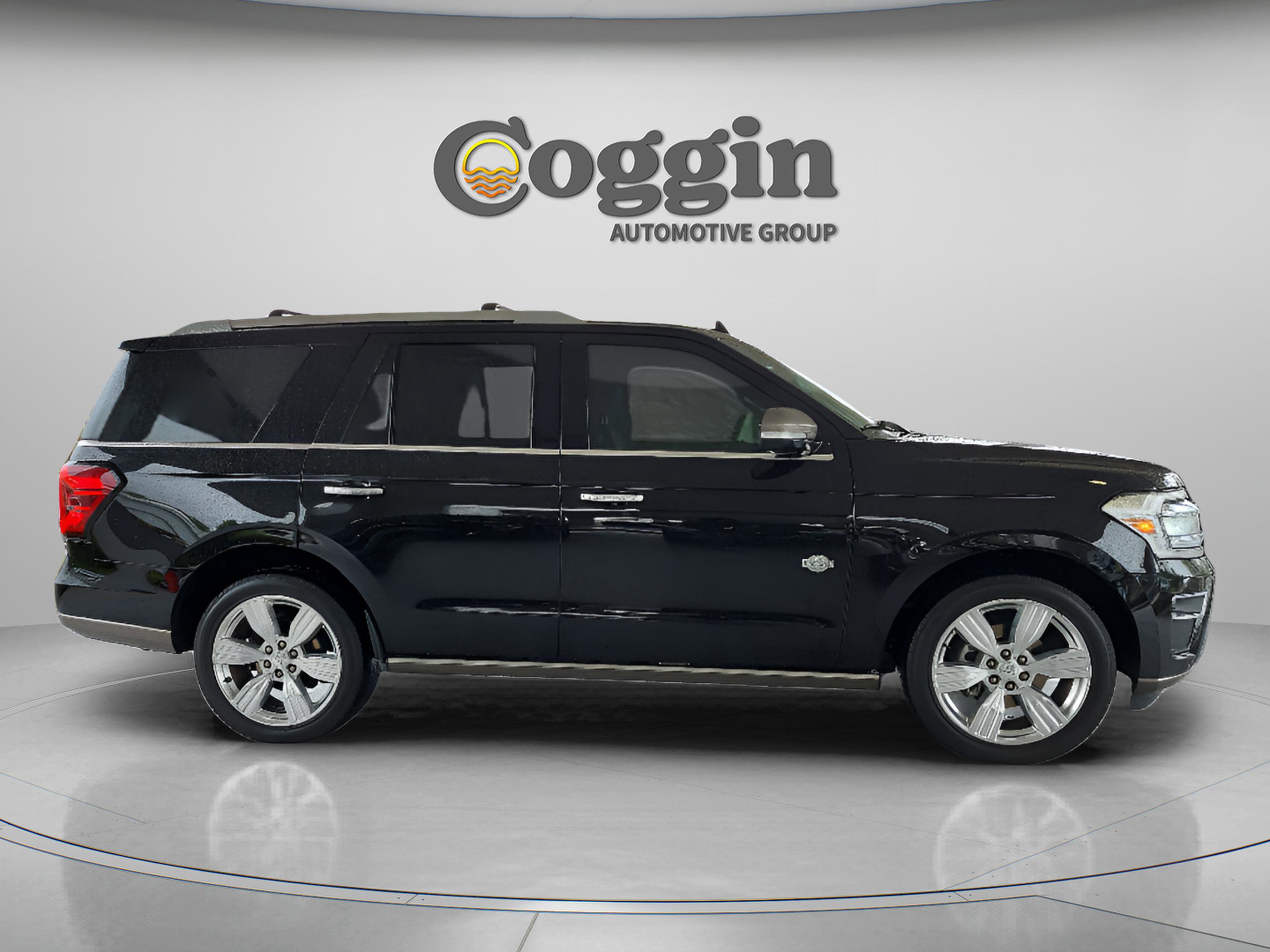 Certified 2022 Ford Expedition King Ranch RWD image 6