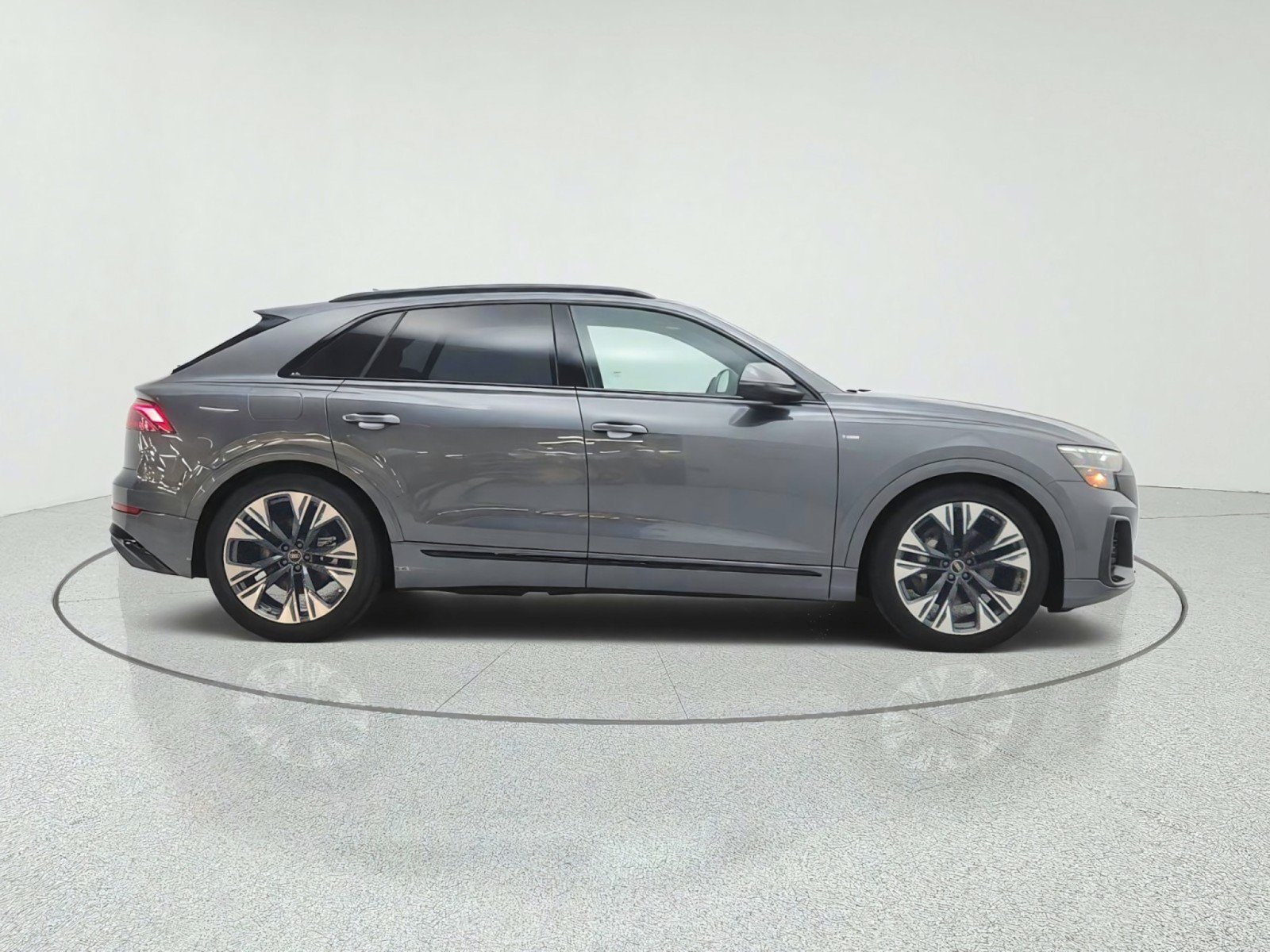 New 2026 Audi Q8 Premium Plus AWD/4WD image 4