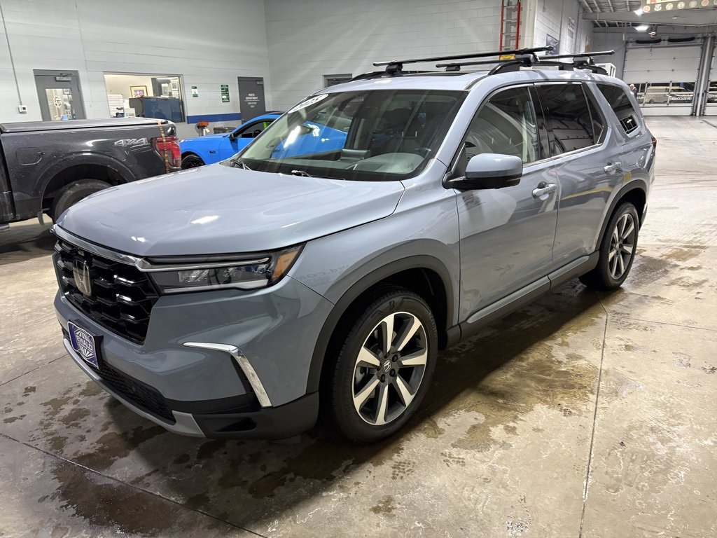 Used 2025 Honda Pilot Elite image 6