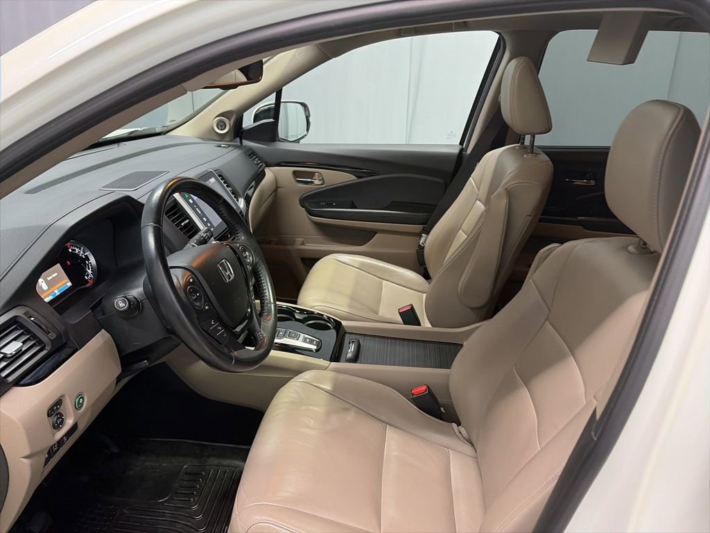 Used 2016 Honda Pilot Touring image 20