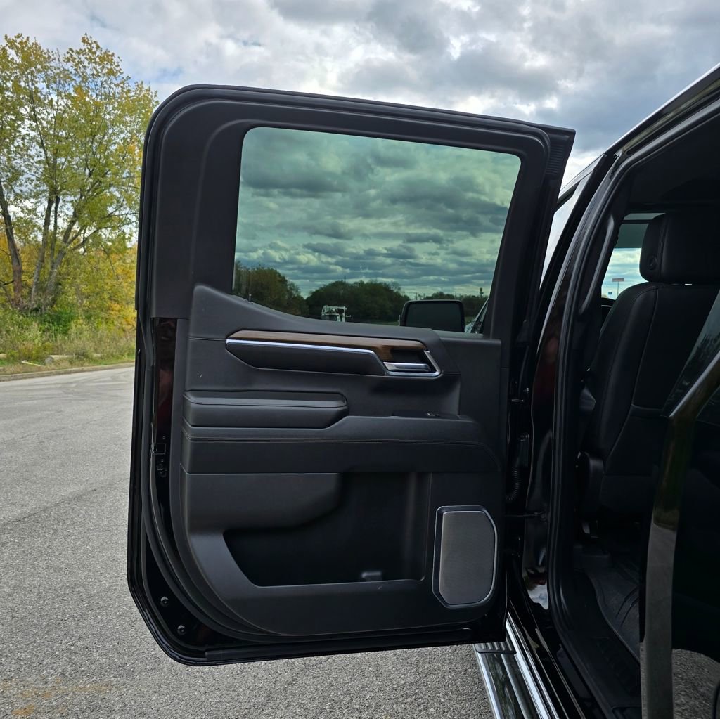 Used 2024 Chevrolet Silverado 1500 High Country w/ High Country Premium Package image 25