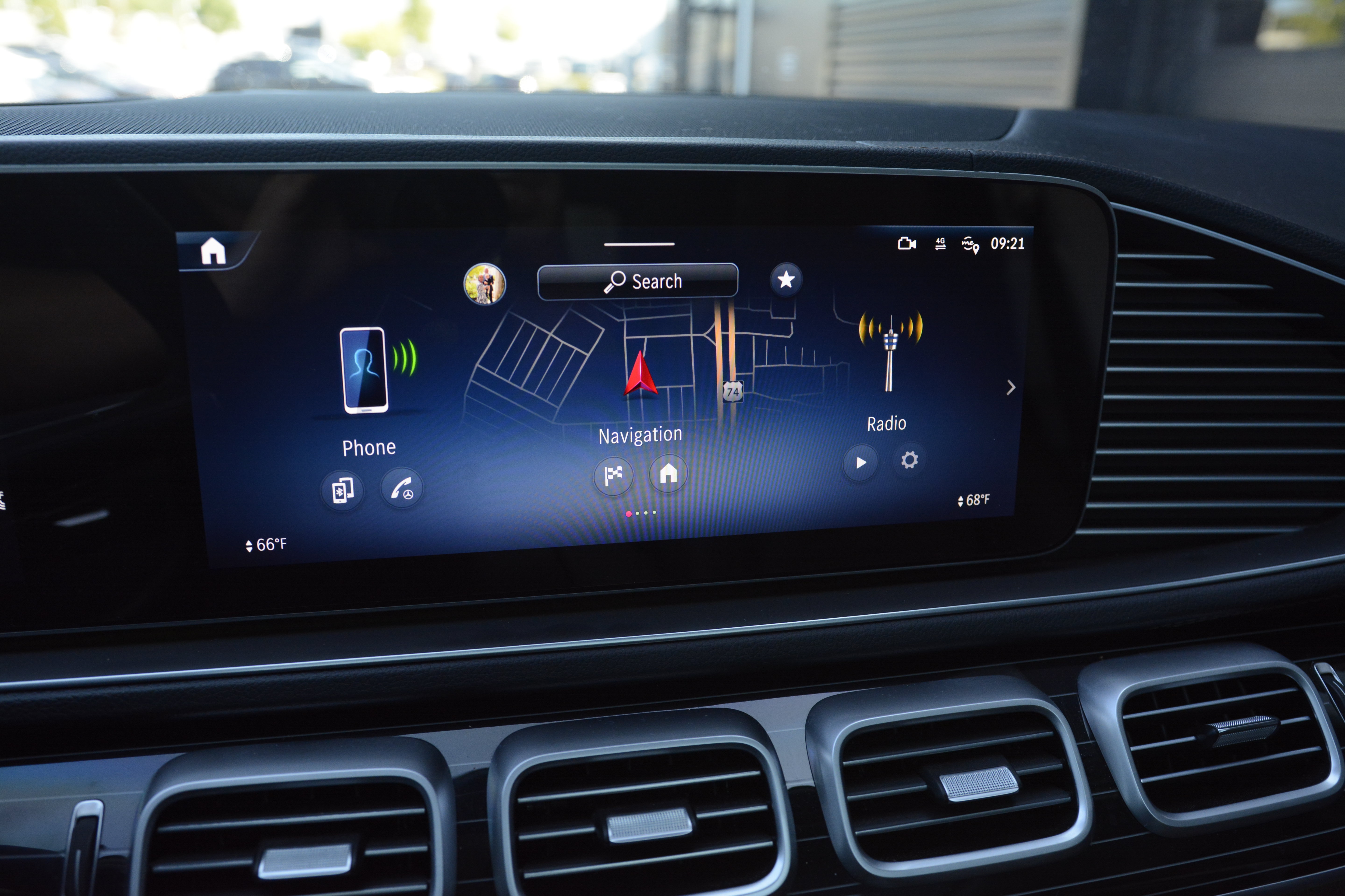 Used 2024 Mercedes-Benz GLS 450 4MATIC image 23