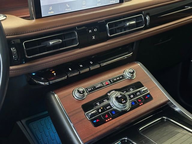 Used 2023 Lincoln Aviator Reserve w/ Equipment Group 201A AWD/4WD image 28