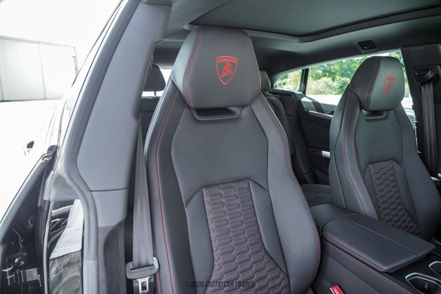 Used 2024 Lamborghini Urus S AWD/4WD image 56