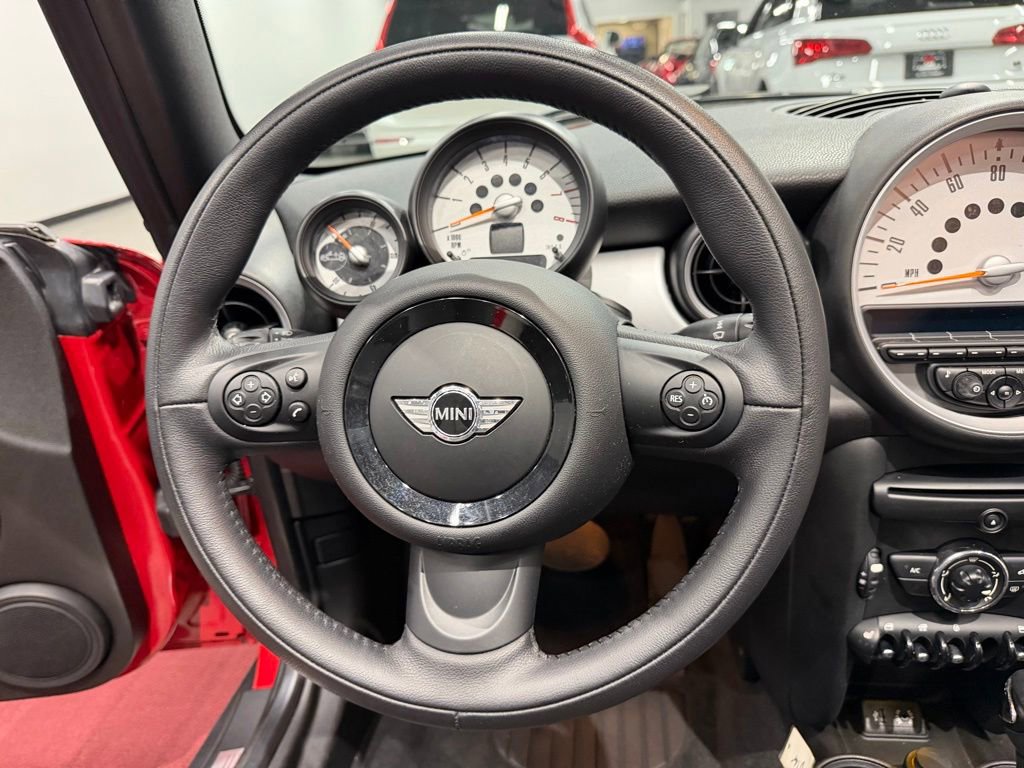 Used 2014 MINI Cooper Convertible FWD image 38