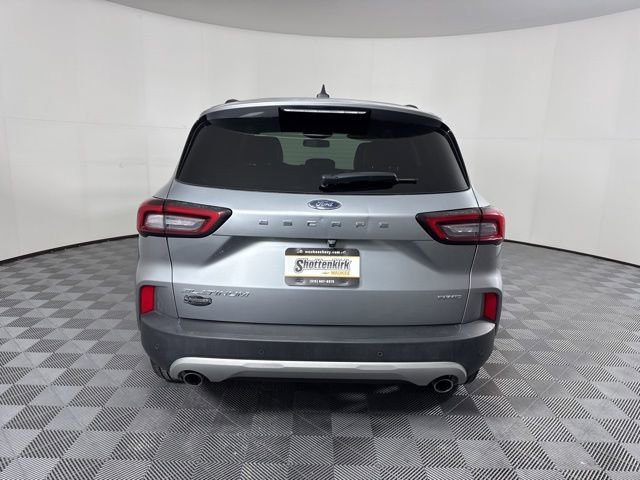 Used 2024 Ford Escape Platinum image 4