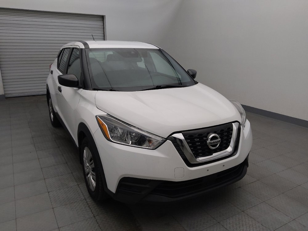 Used 2020 Nissan Kicks S image 14