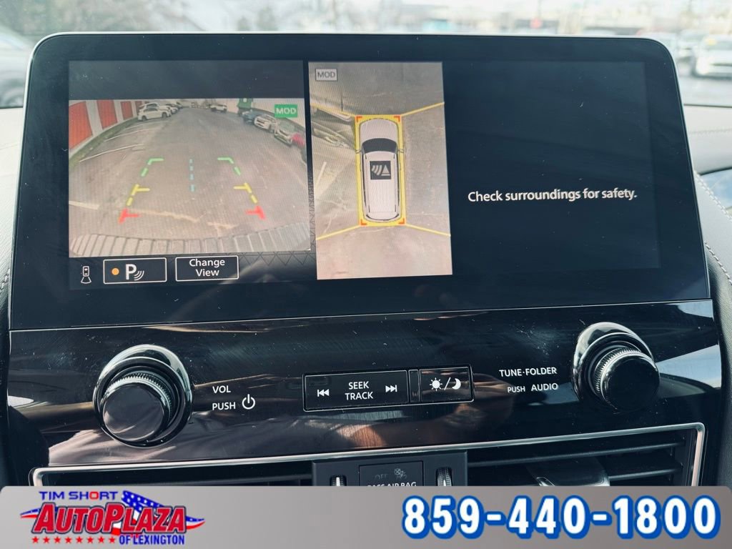 Used 2024 Nissan Armada Platinum w/ Captain's Chairs Package image 31