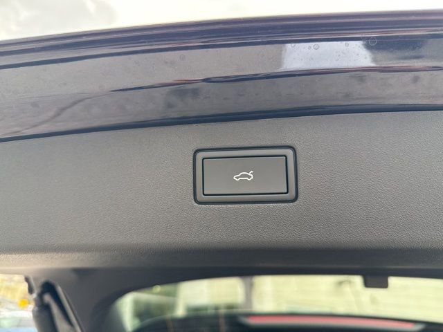 New 2026 Volkswagen Tiguan SE R-Line image 52