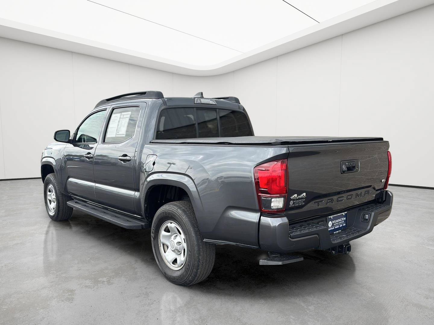 Used 2023 Toyota Tacoma SR AWD/4WD image 37