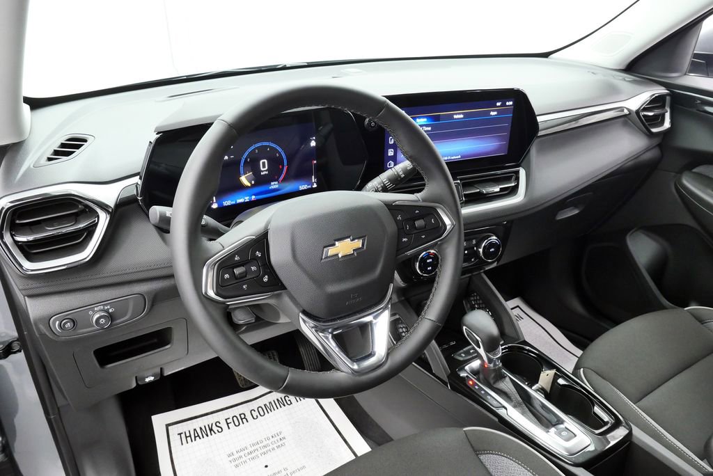 Used 2026 Chevrolet TrailBlazer LT w/ Convenience Package AWD/4WD image 11