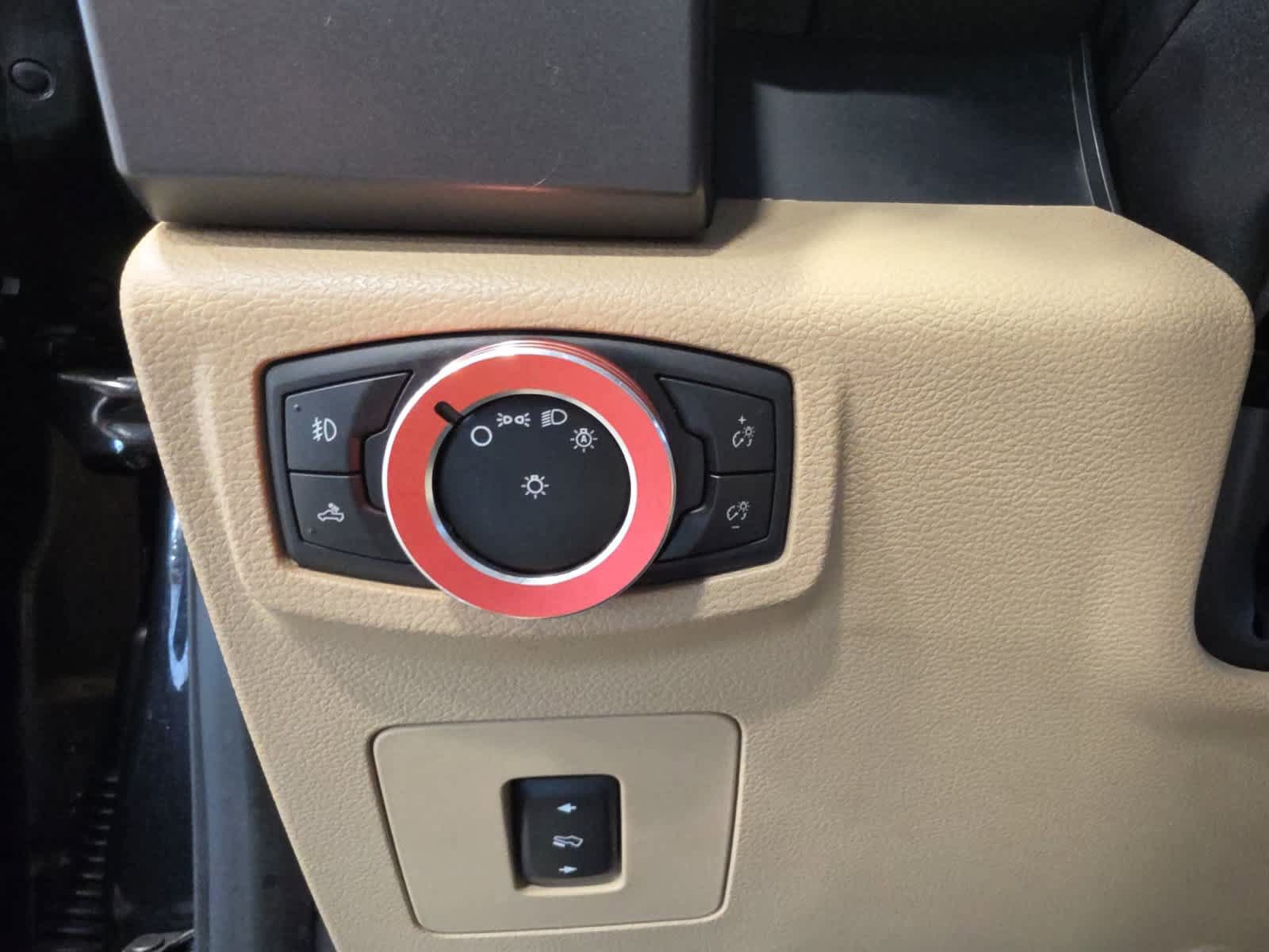 Used 2015 Ford F150 XLT w/ Equipment Group 302A Luxury AWD/4WD image 19