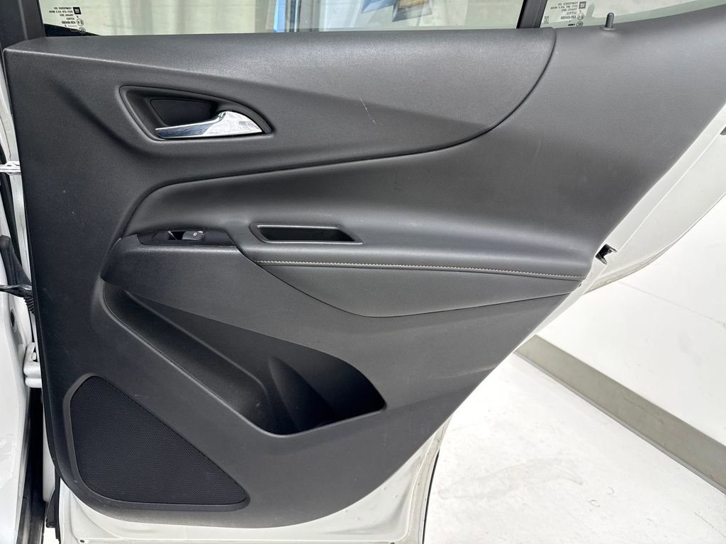 Used 2022 Chevrolet Equinox Premier image 11