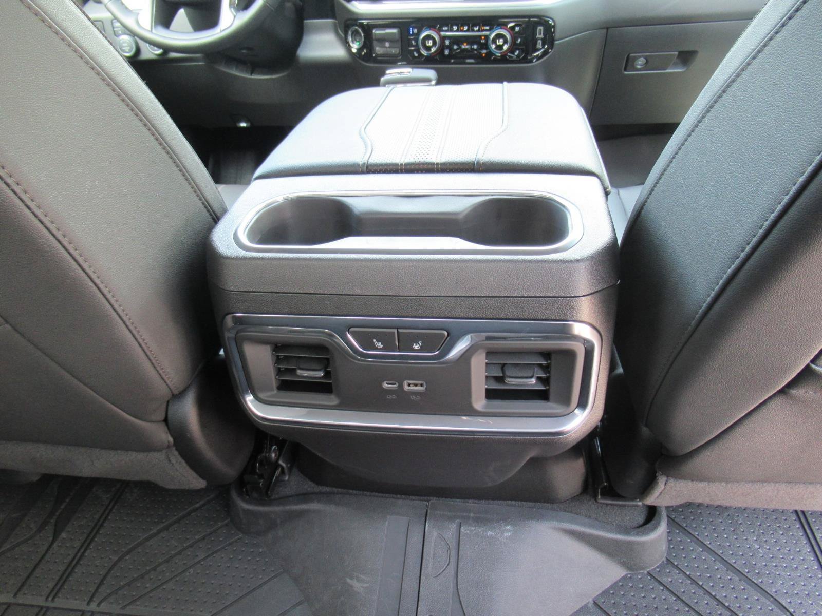 Used 2026 Chevrolet Silverado 1500 High Country w/ High Country Premium Package AWD/4WD image 40