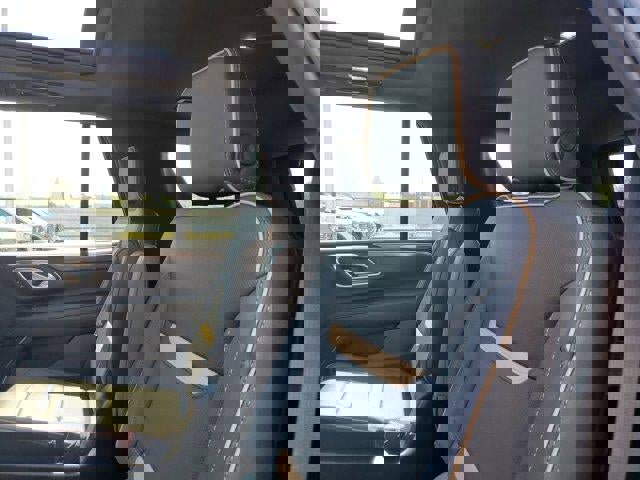 Used 2022 GMC Yukon AT4 image 9