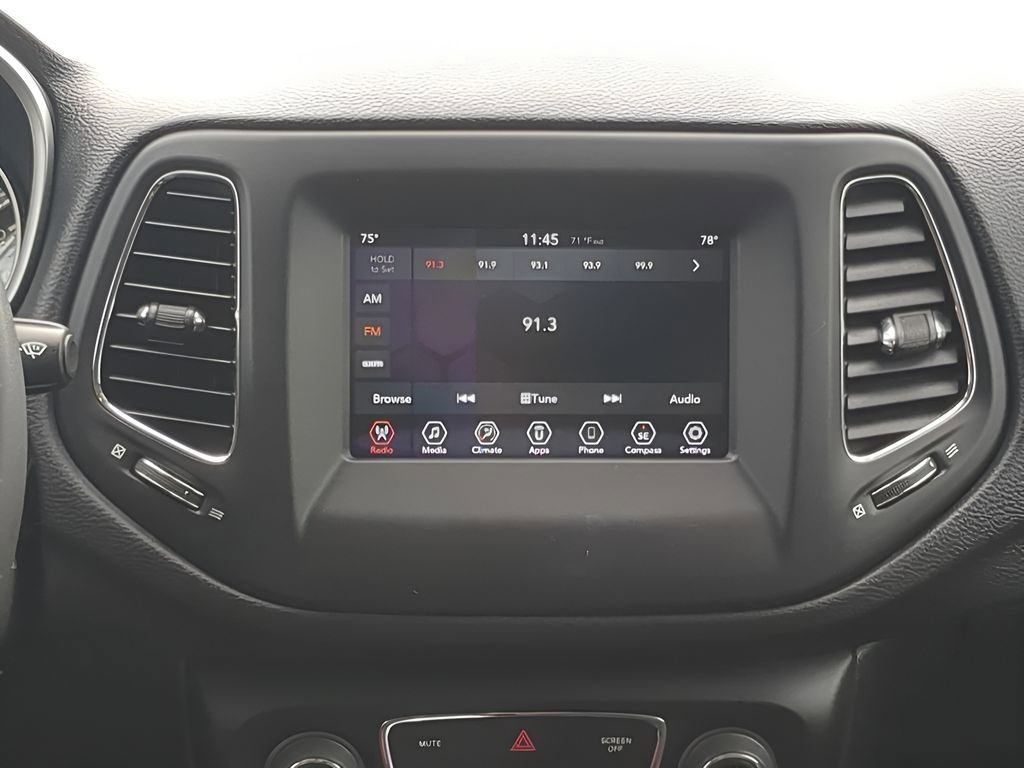 Used 2021 Jeep Compass Latitude w/ Sun and Sound Group image 24