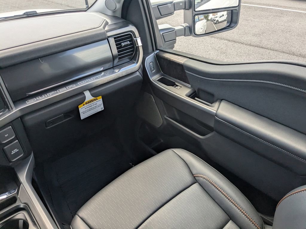 New 2026 Ford F250 Lariat w/ Black Appearance Package image 20