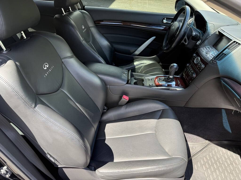 Used 2010 INFINITI G37 Journey w/ Premium Pkg RWD image 16
