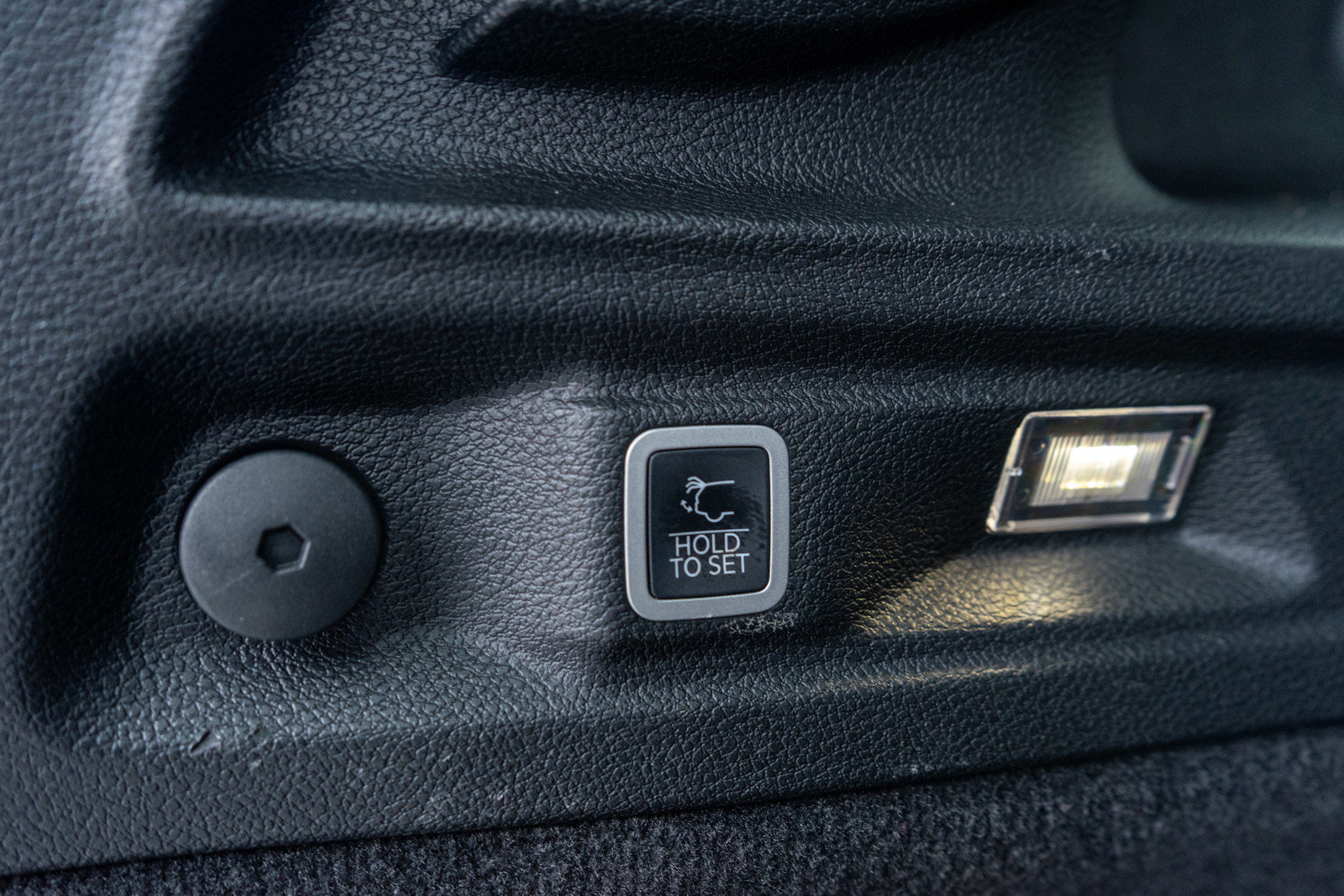 Used 2022 Jeep Grand Cherokee L Overland w/ Luxury Tech Group IV image 10