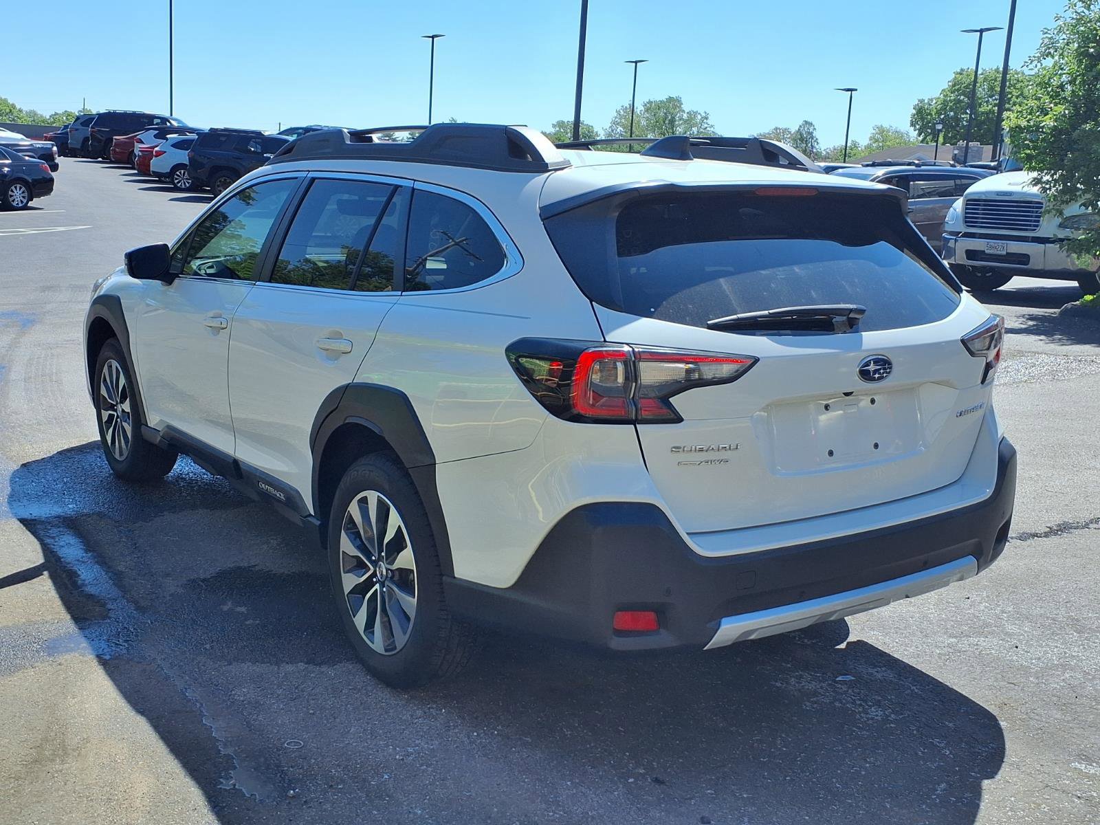 Used 2024 Subaru Outback Limited image 31