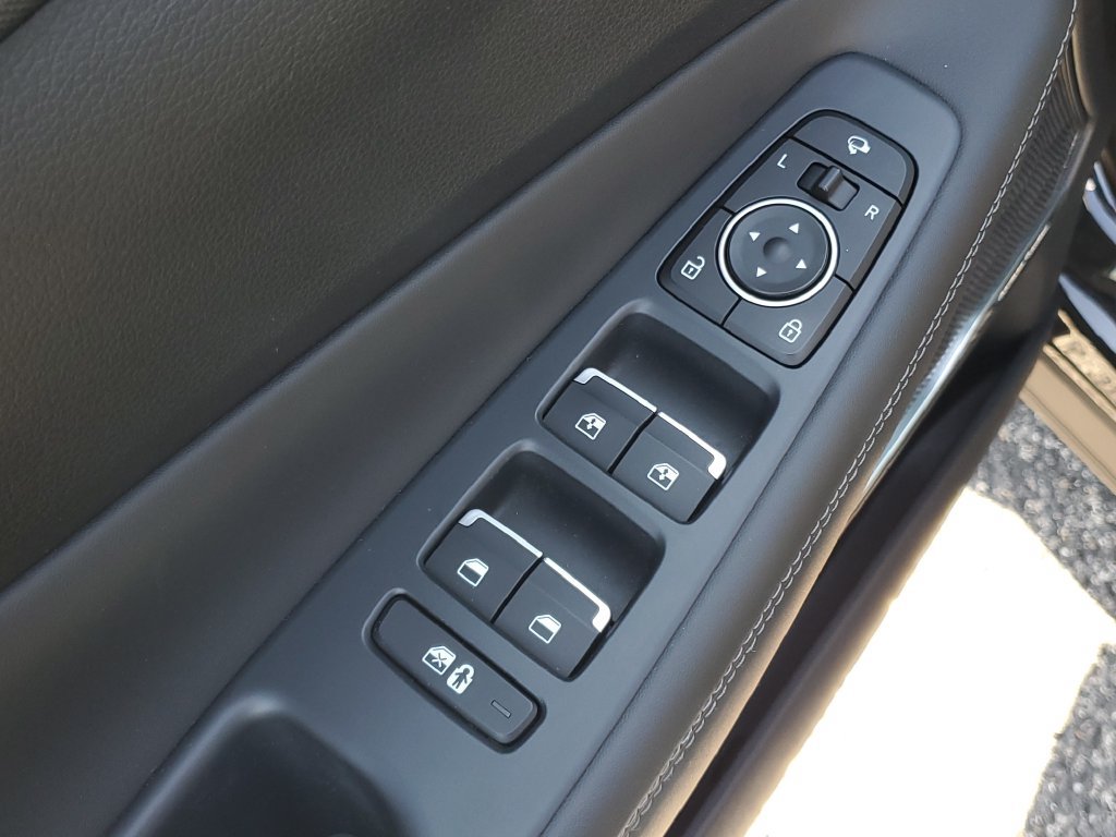 Used 2023 Hyundai Santa Fe Limited FWD image 10