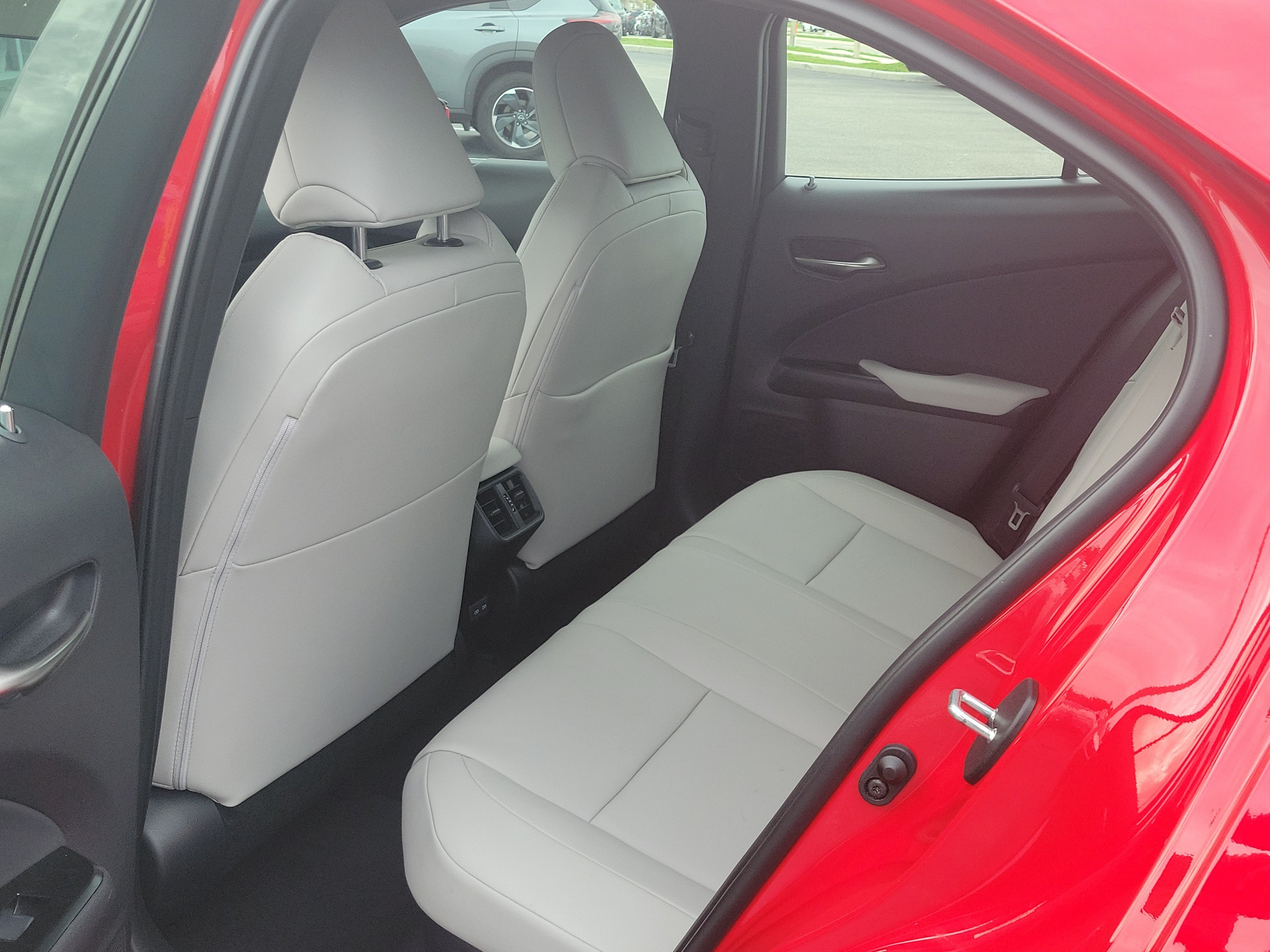 Used 2024 Lexus UX 250h F Sport FWD image 14