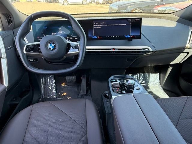 Used 2026 BMW iX xDrive45 w/ Climate Comfort Package image 29