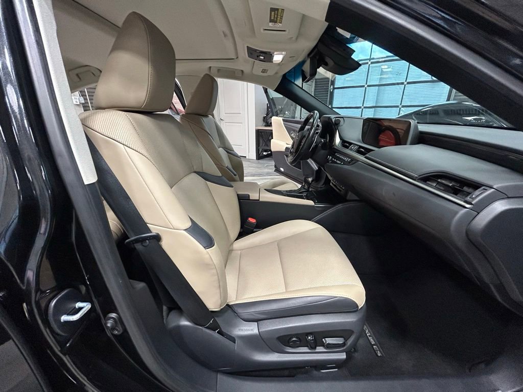 Used 2019 Lexus ES 350 w/ Premium Package image 39