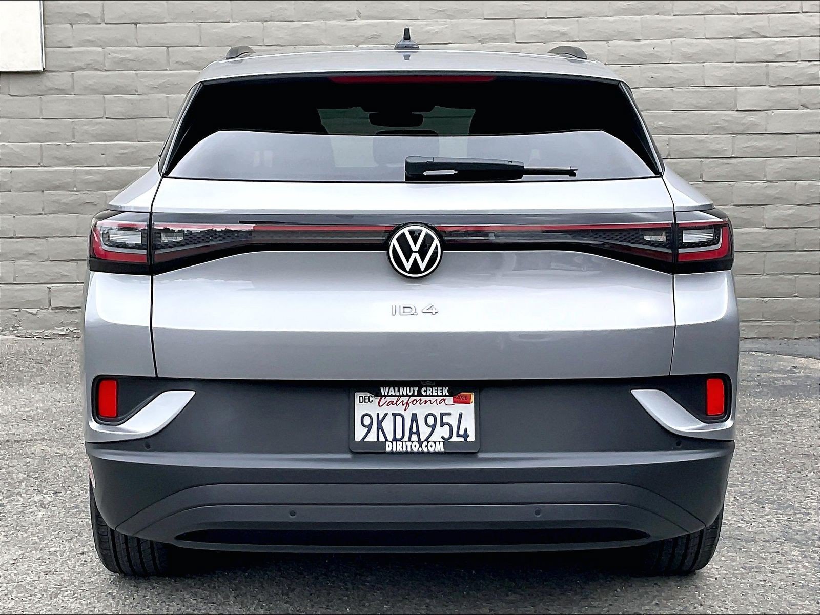 Certified 2023 Volkswagen ID.4 2WD image 3