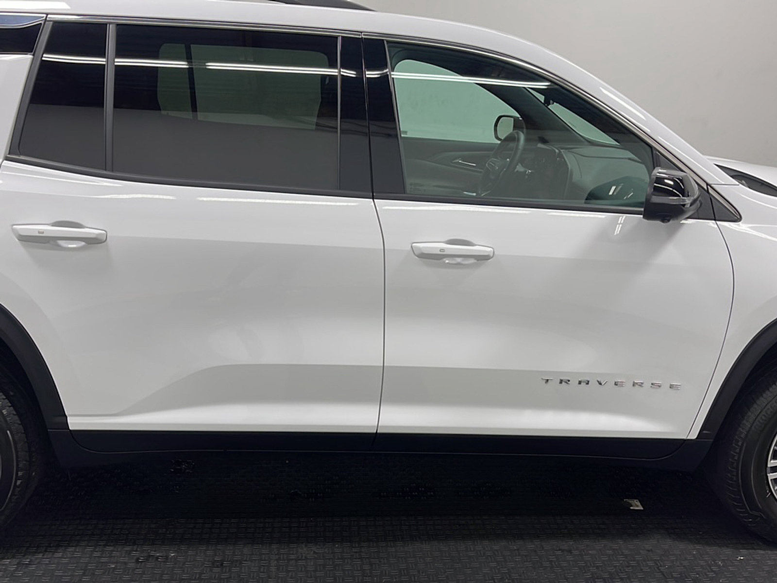 Used 2026 Chevrolet Traverse LT w/ Driver Confidence Package FWD image 21