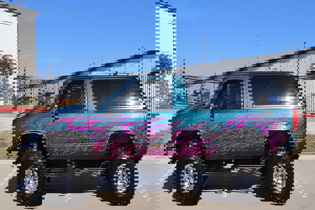 Used 1994 GMC Yukon 4WD 2-Door image 10