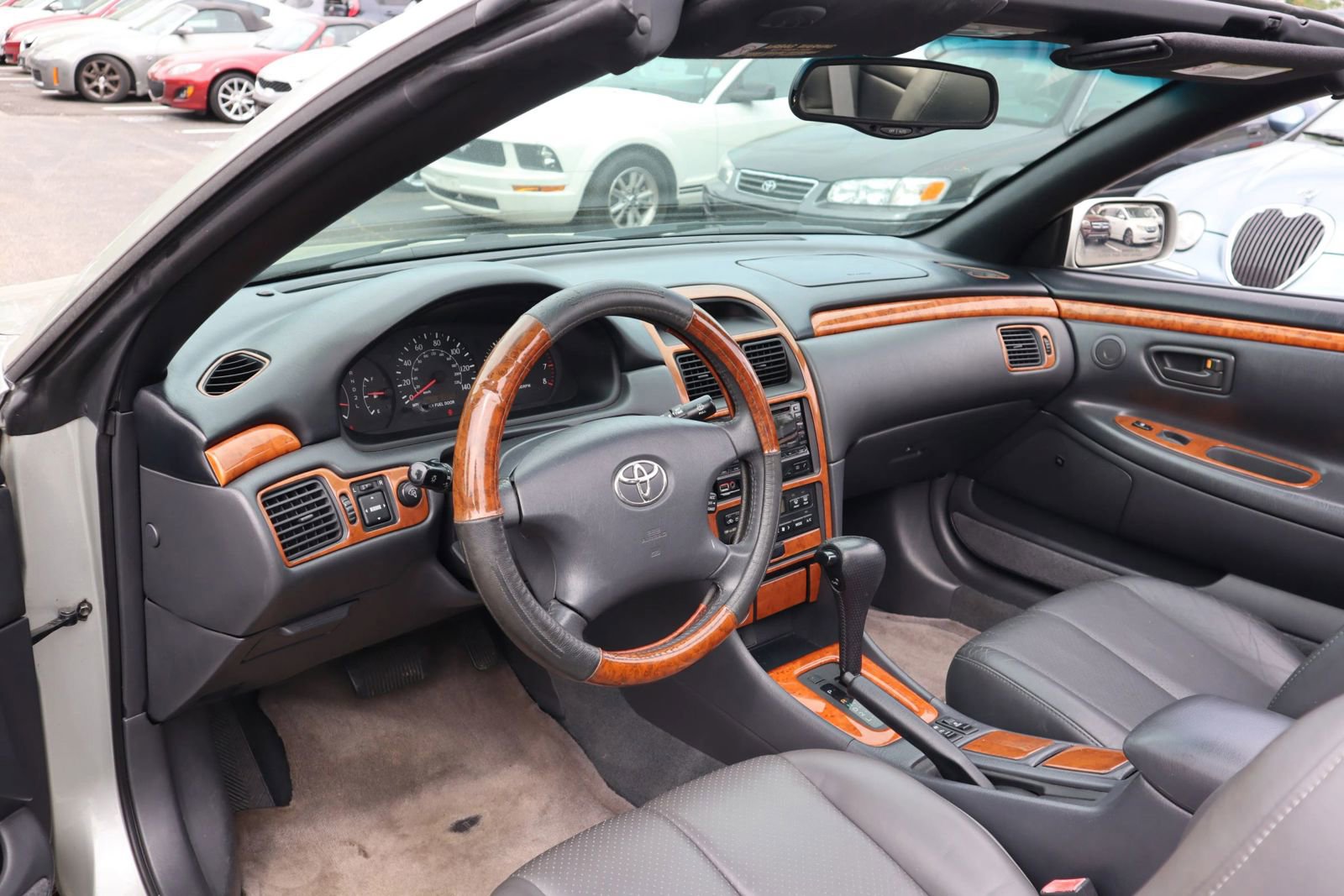 Used 2002 Toyota Solara SLE FWD image 10