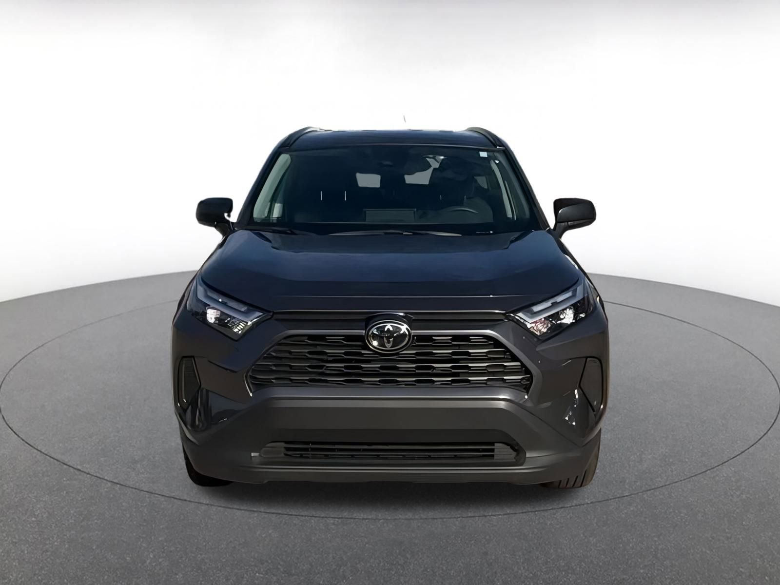 Used 2025 Toyota RAV4 LE image 4
