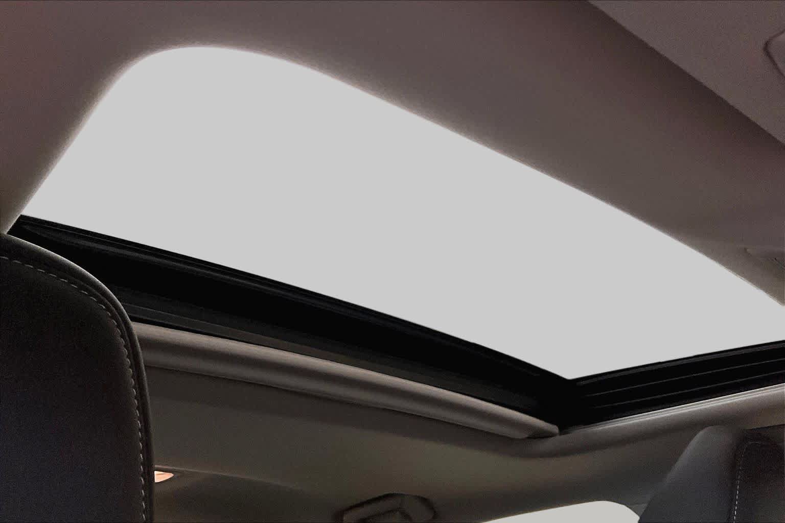 Used 2019 Lexus IS 300 w/ Navigation Package RWD image 14