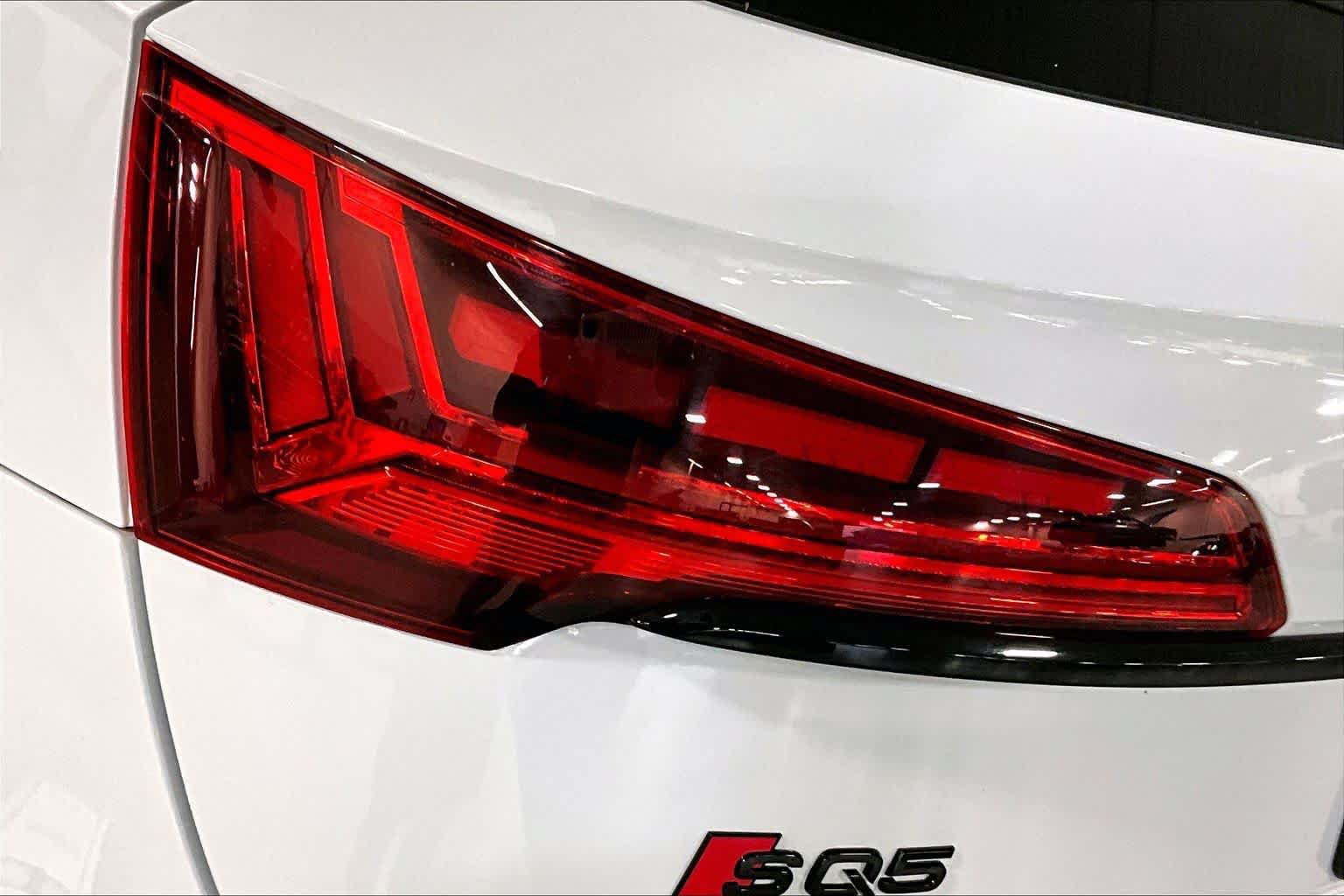 Used 2023 Audi SQ5 Prestige AWD/4WD image 30